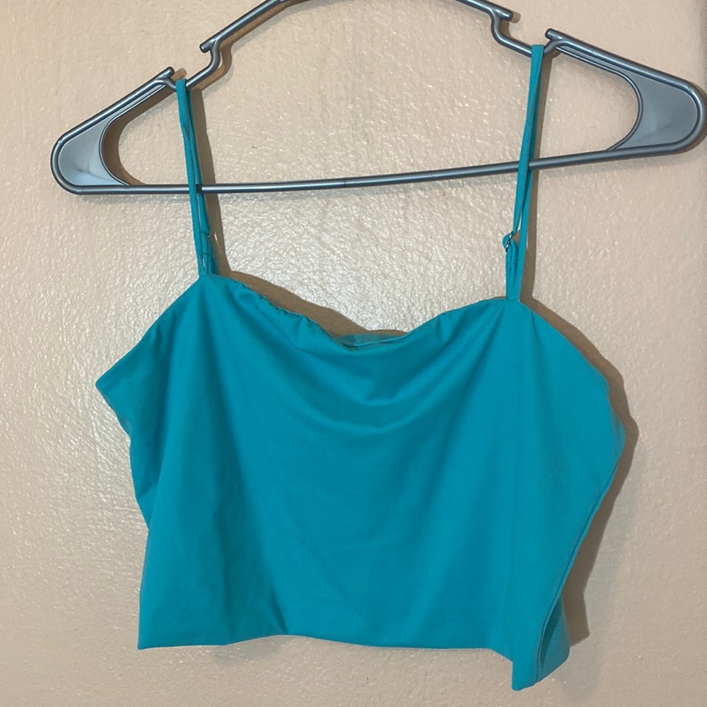 Aqua crop top from Papaya size large